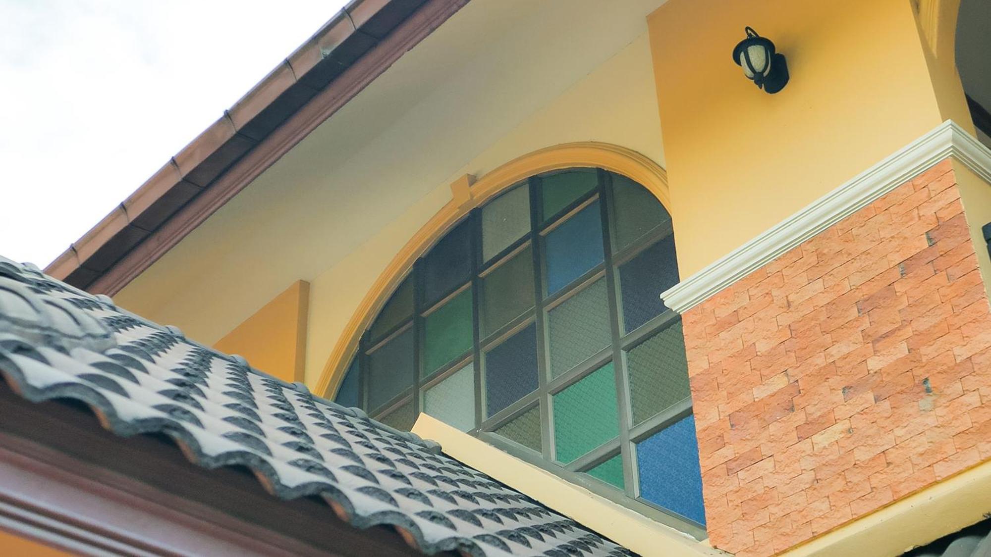 Siam Avari Hotel, Chiang Rai Luaran gambar