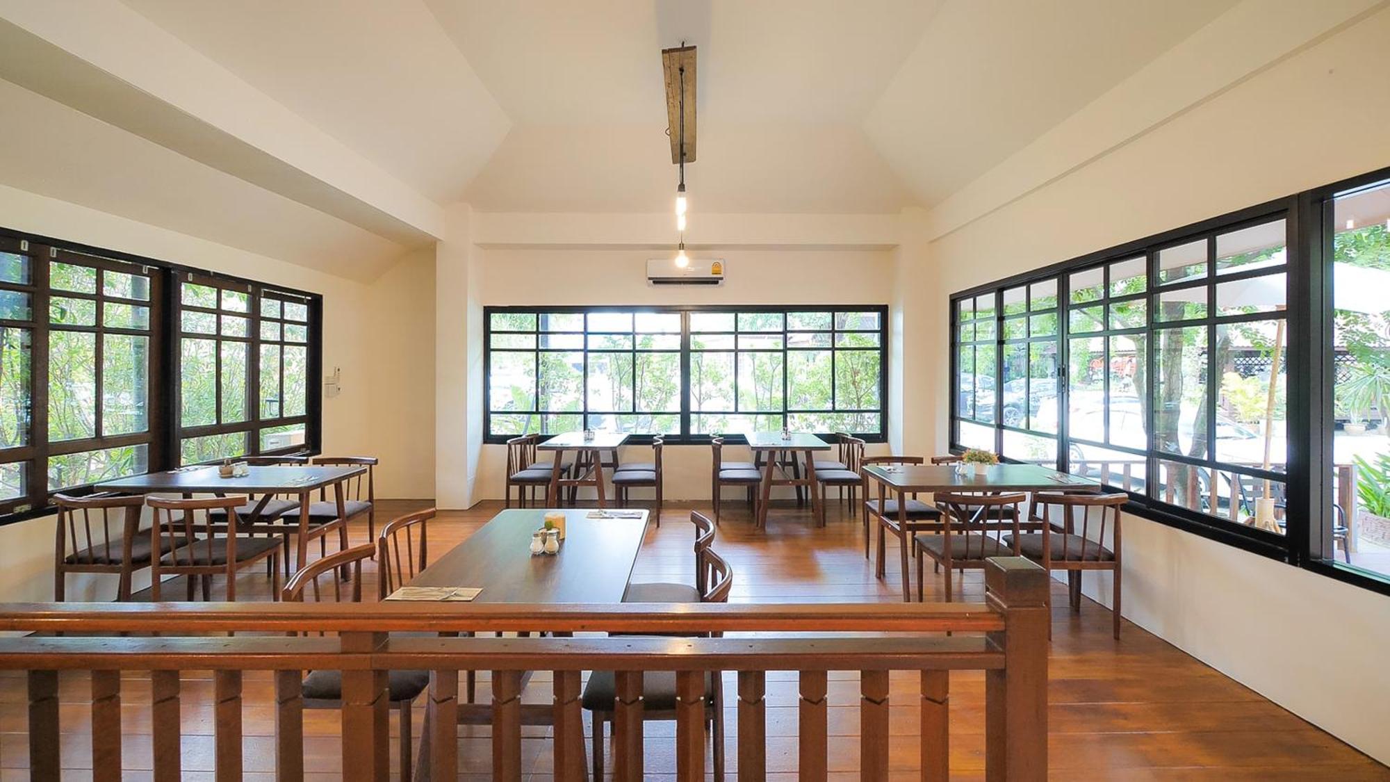 Siam Avari Hotel, Chiang Rai Luaran gambar