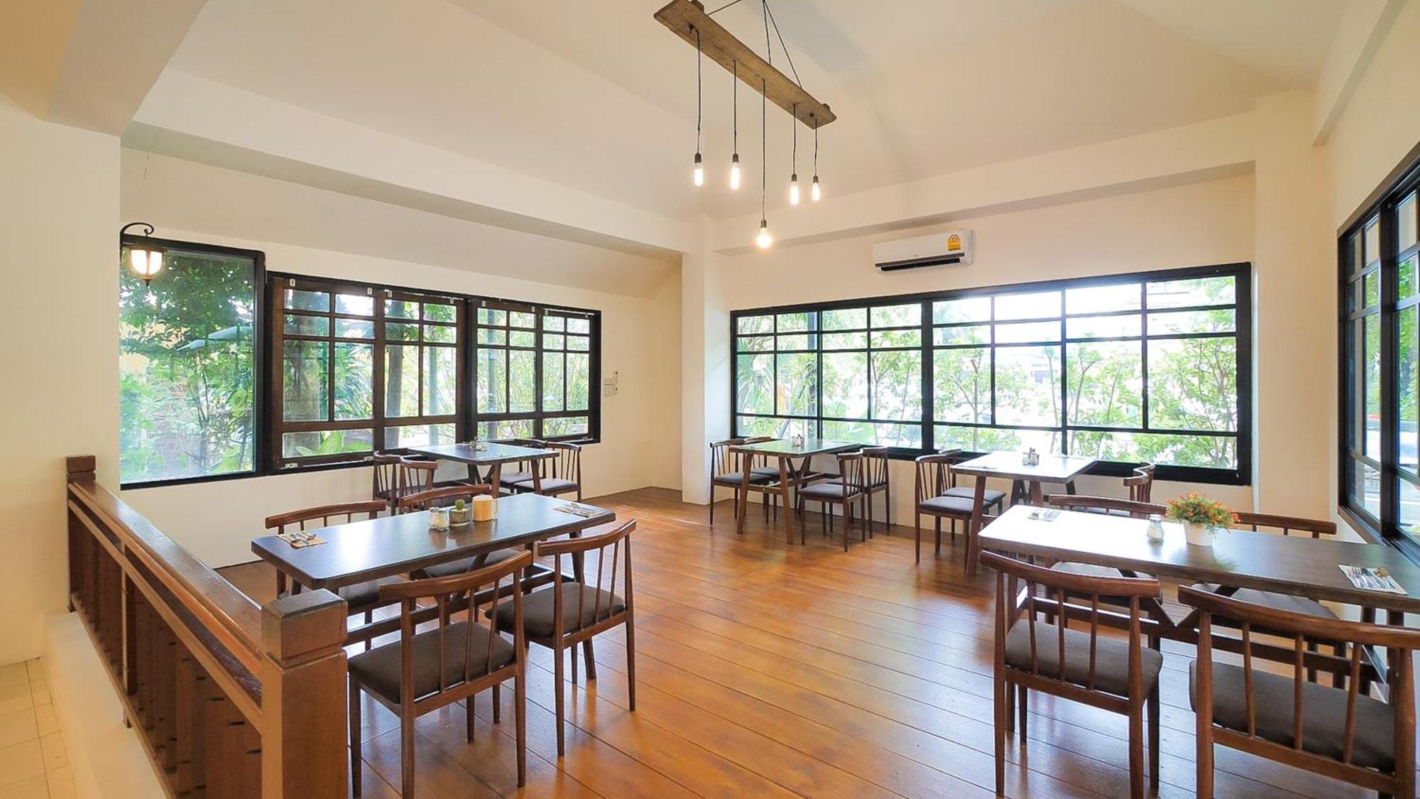 Siam Avari Hotel, Chiang Rai Luaran gambar